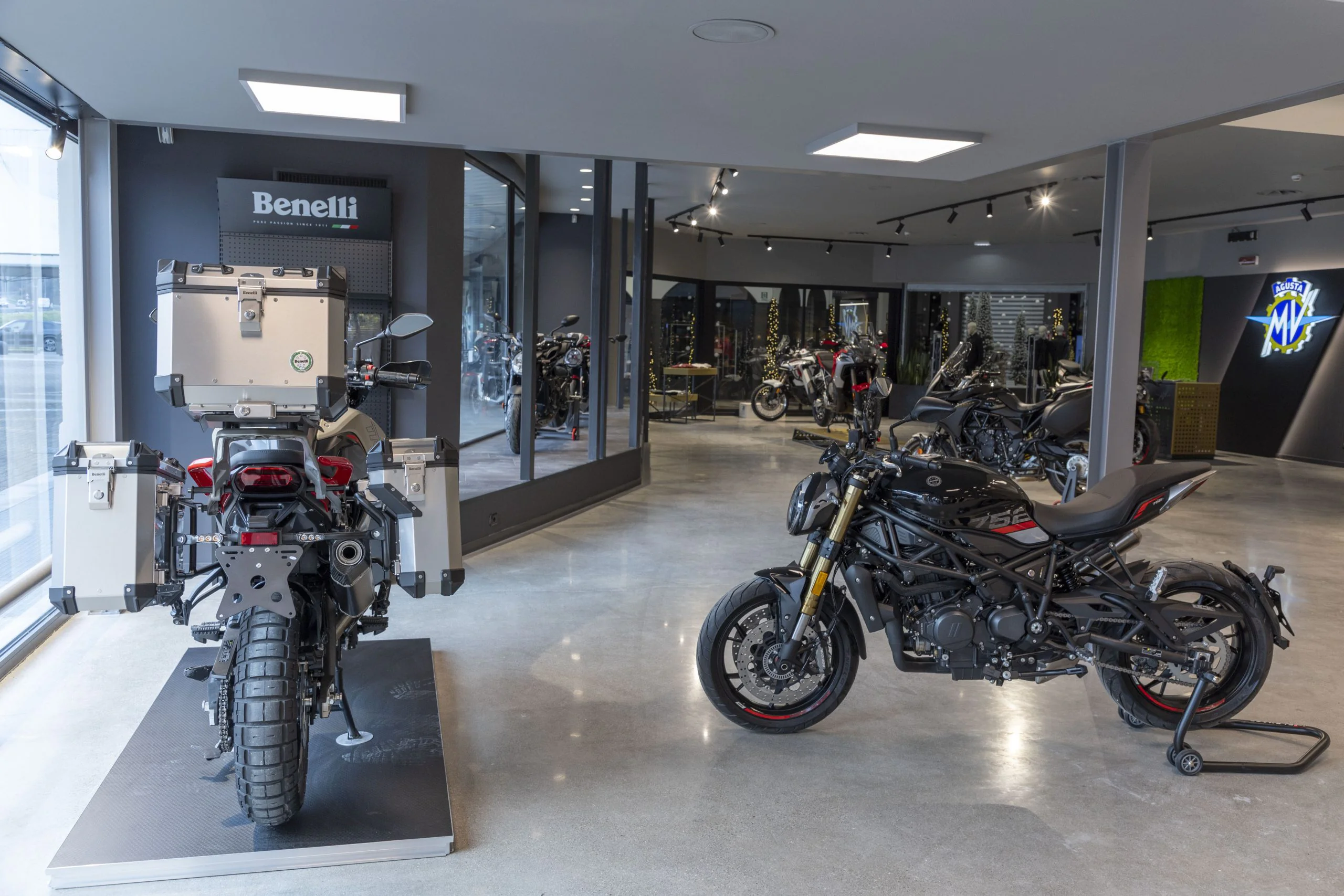 SHOWROOM MOTO