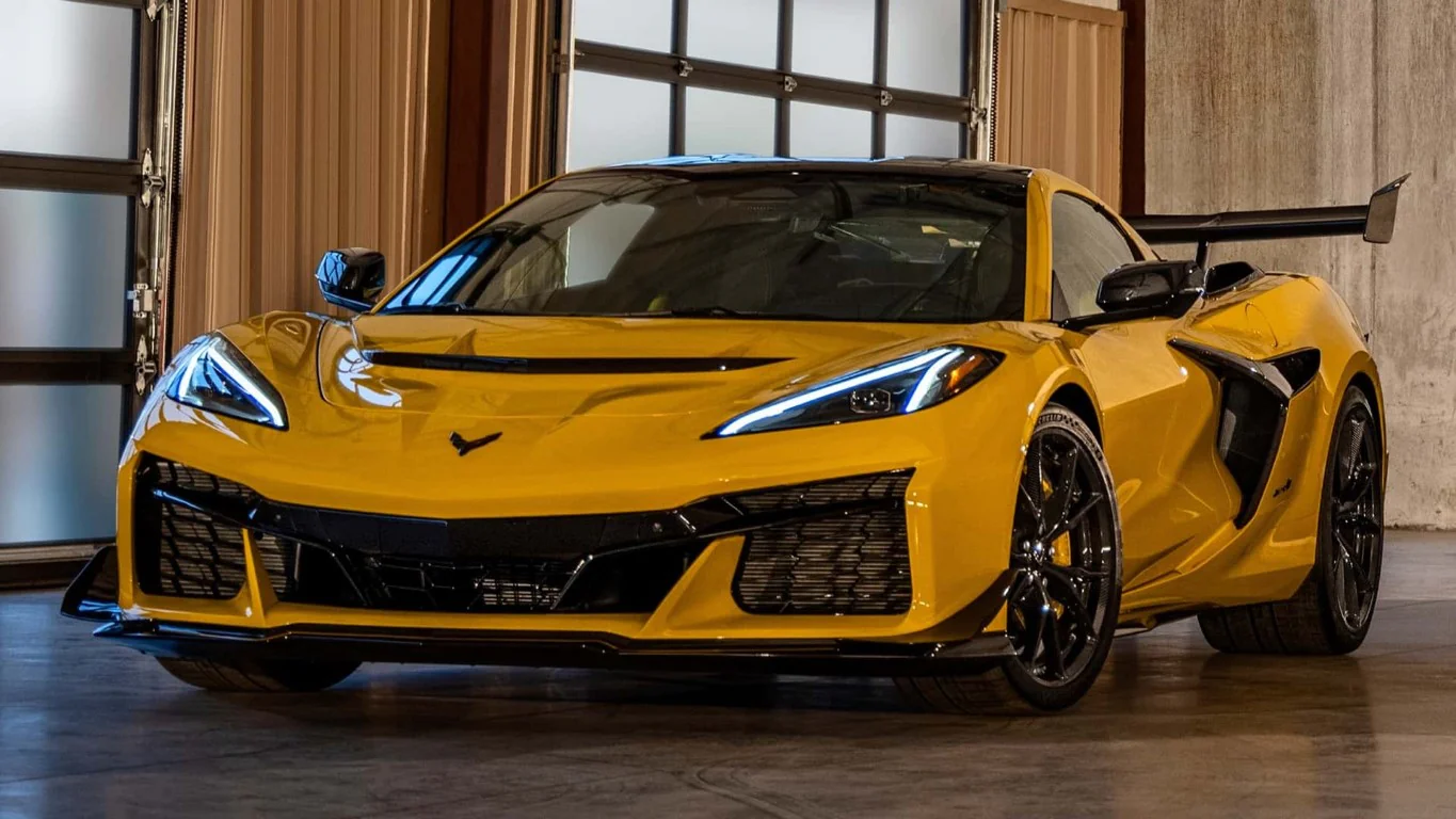 Rick Hendrick acquista una Corvette ZR1 da 3,7 milioni di dollari all’asta Barrett-Jackson